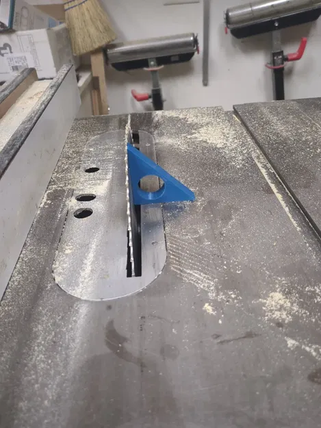 Hướng dẫn cưa bàn 90/45 độ cao 2.5 - Image 1