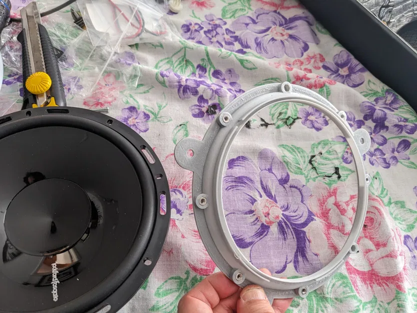 Giá đỡ loa cho BMW E46 convertible/coupe (165mm + 44mm) - Image 1