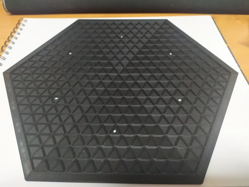 Trò chơi bàn Blokus Trigon với các mảnh ghép đầy màu sắc - Image 4