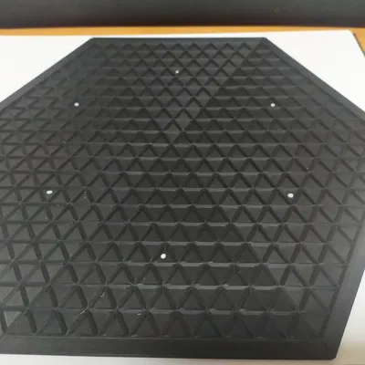 Trò chơi bàn Blokus Trigon với các mảnh ghép đầy màu sắc