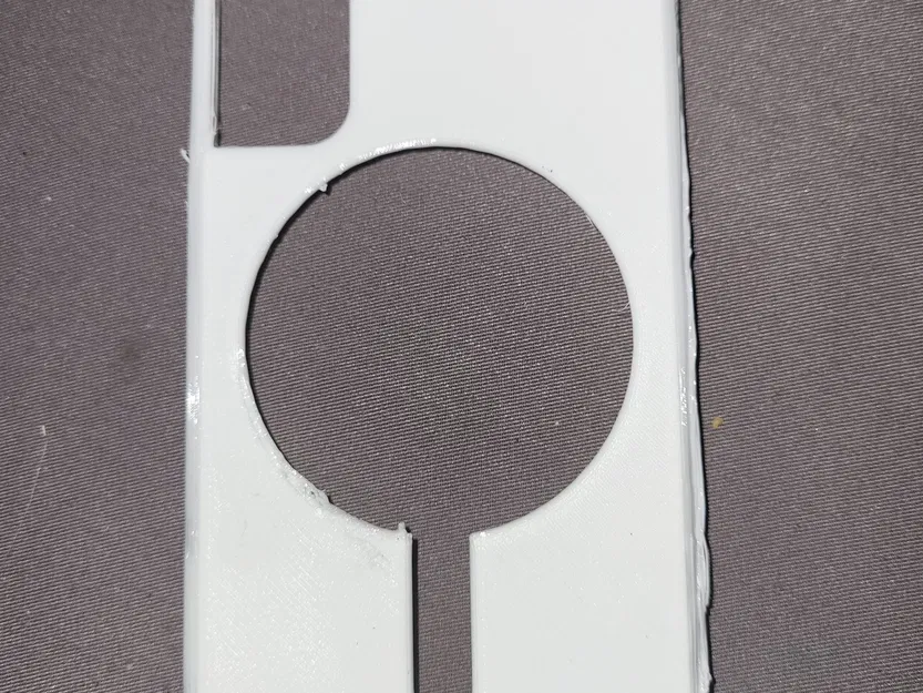 Vỏ bảo vệ Samsung S21 FE với lỗ cho sạc không dây từ tính - Image 1