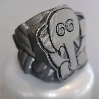 Khăn quàng cổ Hathi, voi lớn trong Sách Rừng của Rudyard Kipling