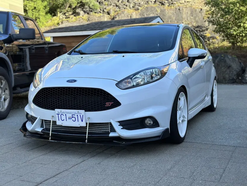 Giá đỡ biển số cho xe Fiesta MK7 ST - Image 1