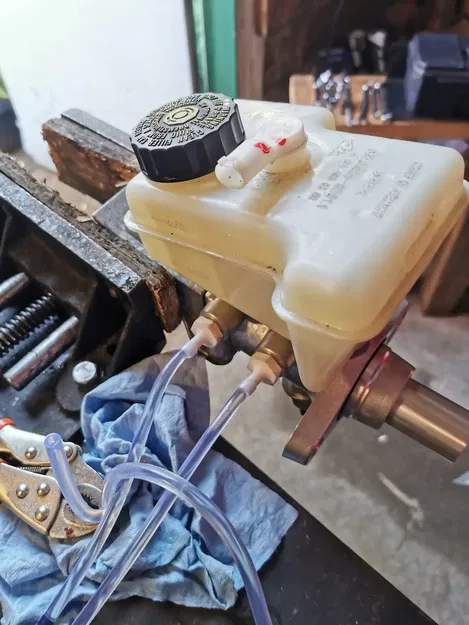 Bộ phận xả khí cho xi lanh chính M12x1 cho Mercedes ML550 - Image 3