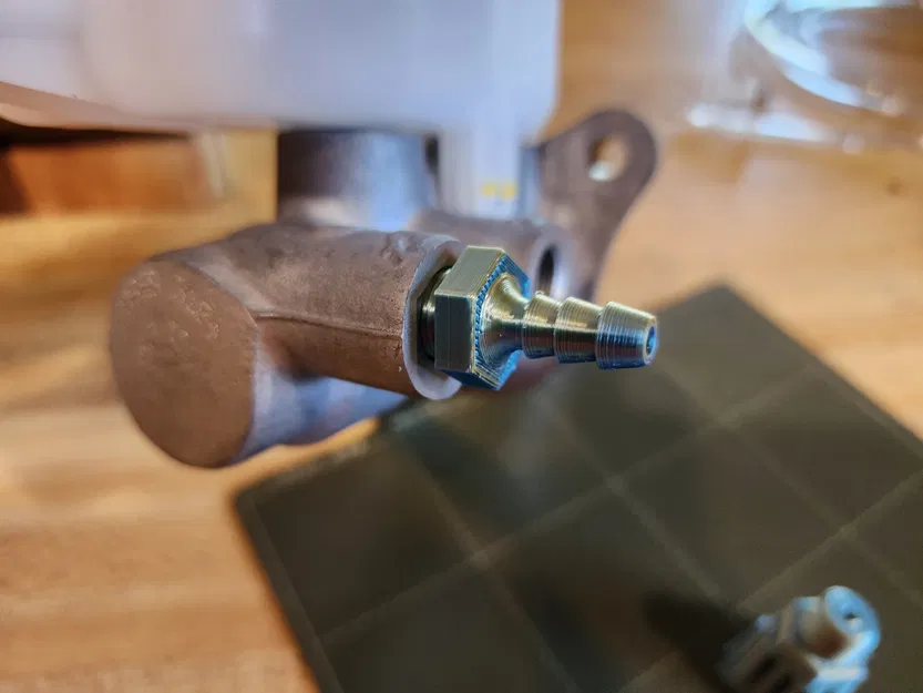 Bộ chuyển đổi má phanh M12 x 1 cho xi lanh chính - Image 1