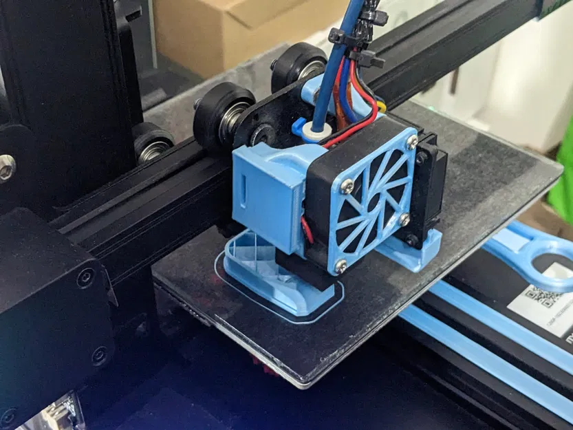 Giá đỡ quạt hot-end tối giản cho Ender 2 Pro - Image 1