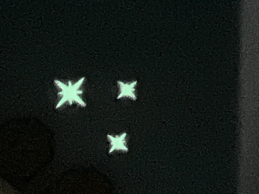 Ngôi sao thiết kế bán thực tế với ánh sáng phát quang - Image 4