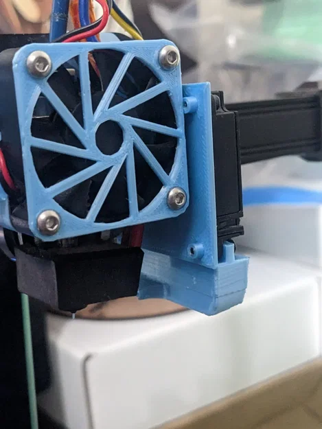 Giá đỡ quạt làm mát cho Ender 2 Pro - Image 2