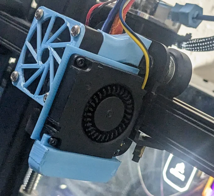 Giá đỡ quạt làm mát cho Ender 2 Pro - Image 3