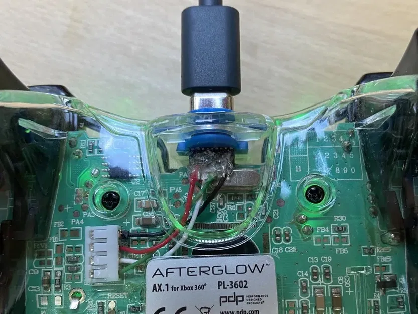 Chuyển đổi tay cầm XBox360 có dây sang USB-C - Image 3