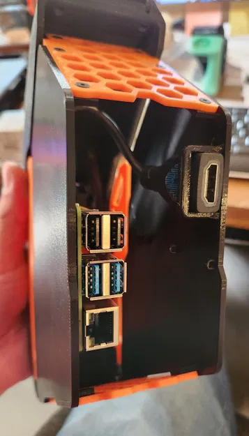 Vỏ máy tính chơi game phong cách Raspberry Pi 4 - Image 17