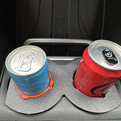 Giảm kích thước giá đỡ cốc cho xe BMW 225xe