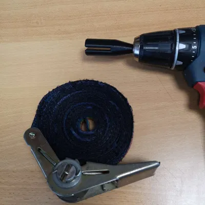 Máy cuộn dây đai đơn giản giúp gọn gàng hơn