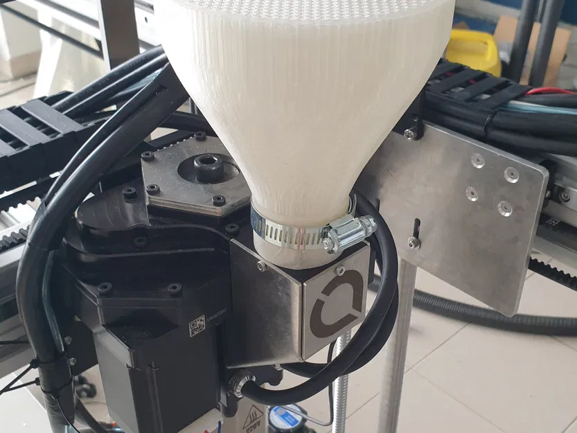 Hopper nạp liệu Pulsar hỗ trợ máy ép nhựa - Image 1