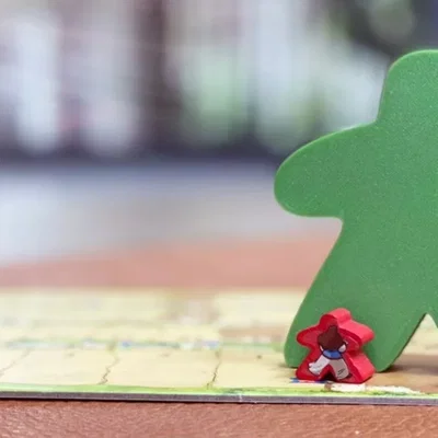 Hộp lưu trữ hình meeple cho trò chơi board game