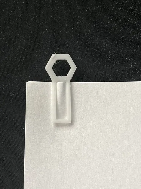 Kẹp giấy nhỏ tiện dụng chỉ sử dụng 0.09m dây filament - Image 1