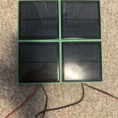 Hộp đựng và pin năng lượng mặt trời 95x95mm