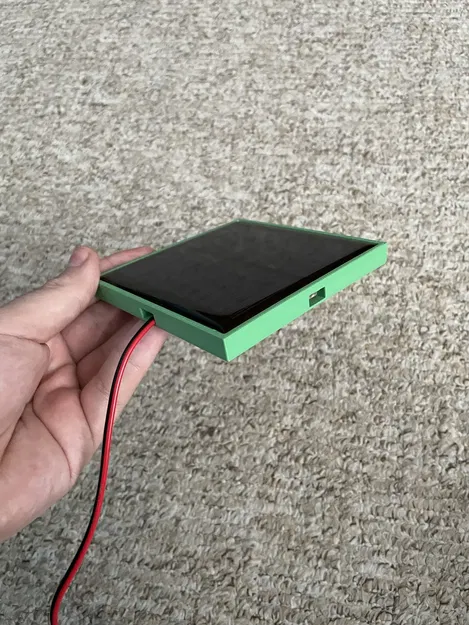 Hộp đựng và pin năng lượng mặt trời 95x95mm - Image 3