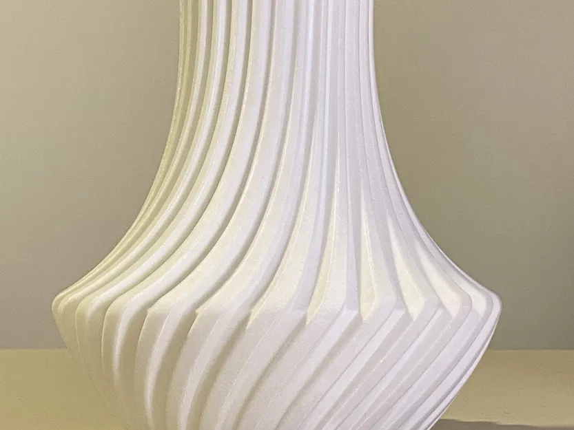 Bình hoa núi lửa với thiết kế ổn định và đẹp mắt - Image 1