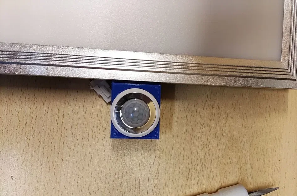 Đèn trần LED với hỗ trợ cảm biến PIR cho kho chứa - Image 6