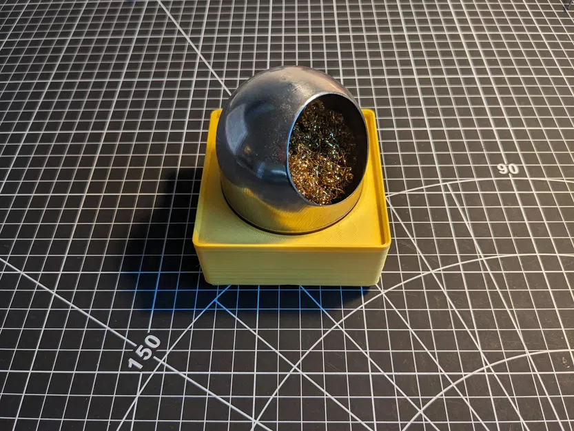 Giá đỡ vệ sinh đầu hàn Gridfinity - Image 1