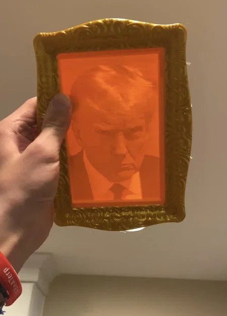 Chân dung Donald Trump in lithophane - Image 1