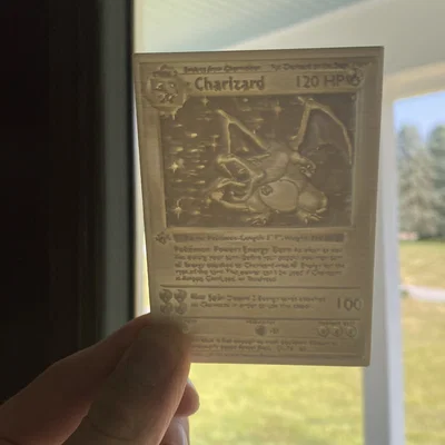 Thẻ lithophane Charizard phiên bản đầu tiên