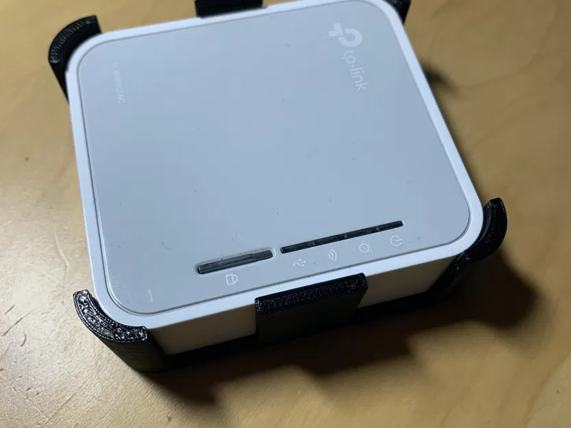 Giá đỡ tường cho bộ định tuyến TP-Link TL-WR902 - Image 1