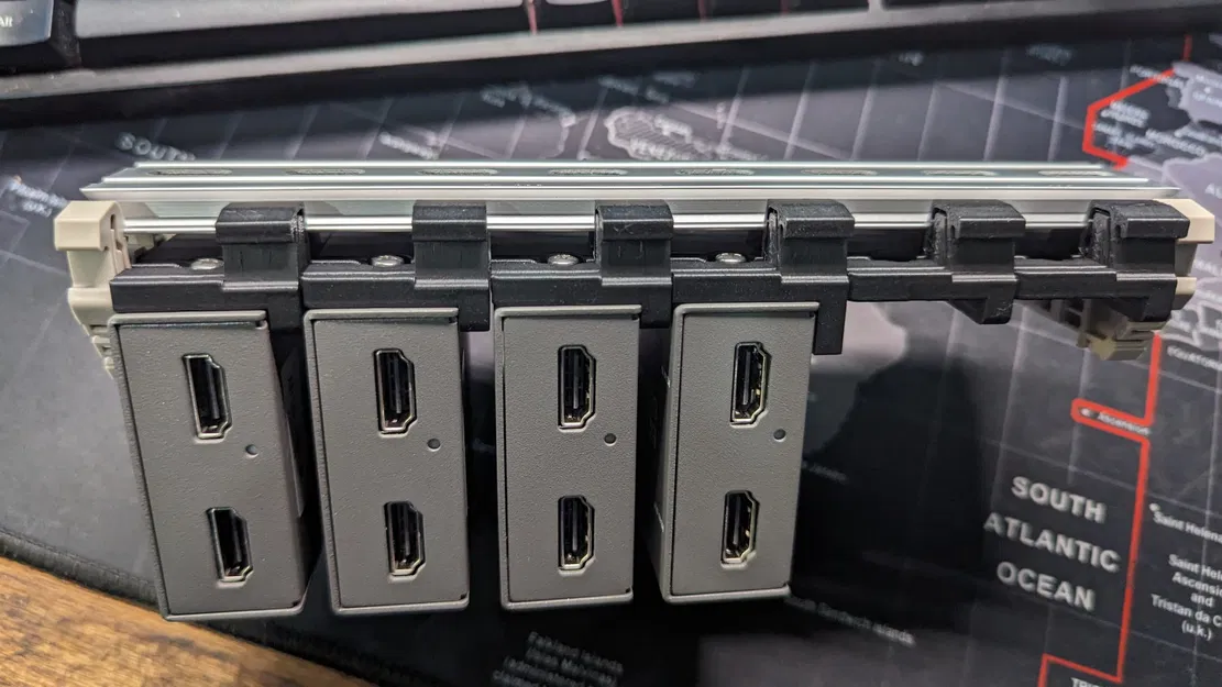 Giá đỡ chuyển đổi Blackmagic Micro trên thanh DIN - Image 2