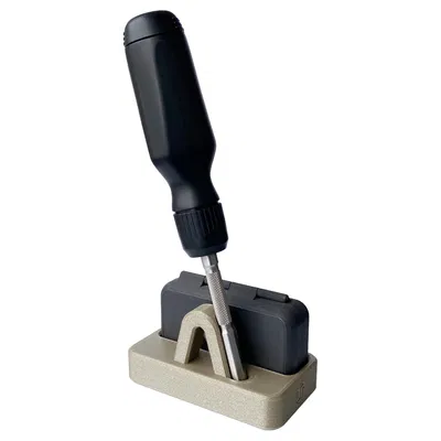 Hộp và giá đỡ cho bộ bit tua vít LTT "Quick Bits