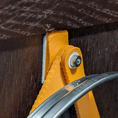 Bộ giá đỡ nắp nồi MOD dùng băng dính Command