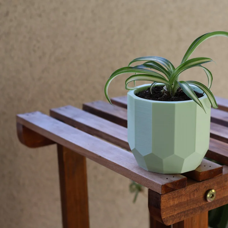 Chậu cây gốm Chic với lỗ thoát nước