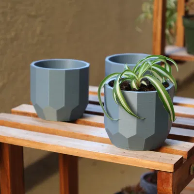 Chậu cây gốm Chic với lỗ thoát nước