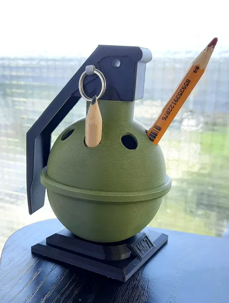 Giá đỡ bút và tiền hình lựu đạn M67 - Image 3