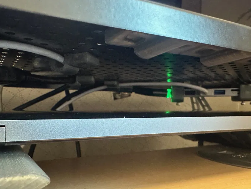 Giải pháp quản lý cáp từ tính cho giá đỡ màn hình tùy chỉnh - Image 3