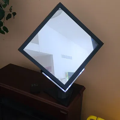 Giá đỡ gương vô cực với đèn LED phát sáng