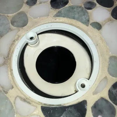 Bộ giảm tiếng ồn cho cống vòi sen trong phòng tắm