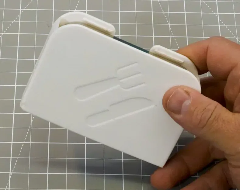 Bộ dụng cụ ăn uống TinCognito từ hộp Altoids tái chế - Image 1