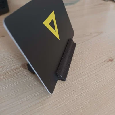 Giá đỡ thẻ card đơn giản và tiện lợi