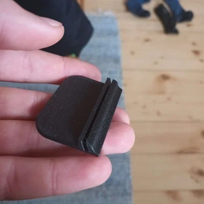 Giá đỡ thẻ card đơn giản và tiện lợi