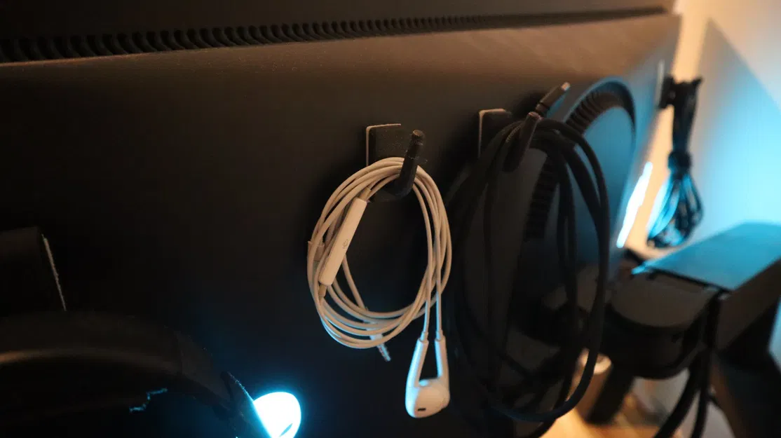 Móc treo dây cáp và vật dụng nhỏ cho văn phòng - Image 2