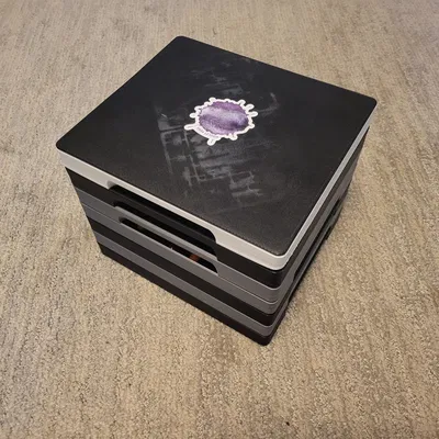 Giá đỡ và lưu trữ bút với thiết kế xếp chồng