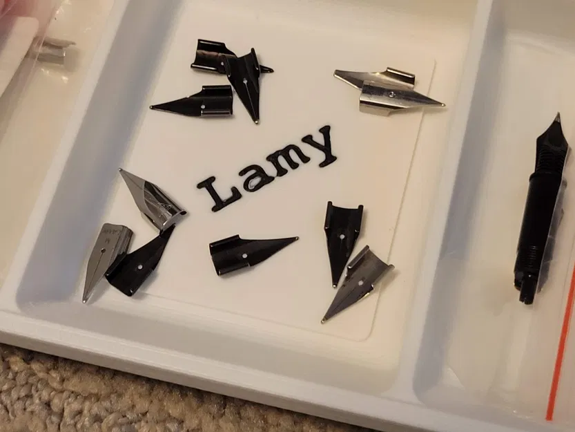 Giá đỡ và lưu trữ bút với thiết kế xếp chồng - Image 4