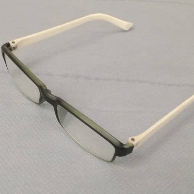 Giá đỡ thay thế cho kính đọc sách