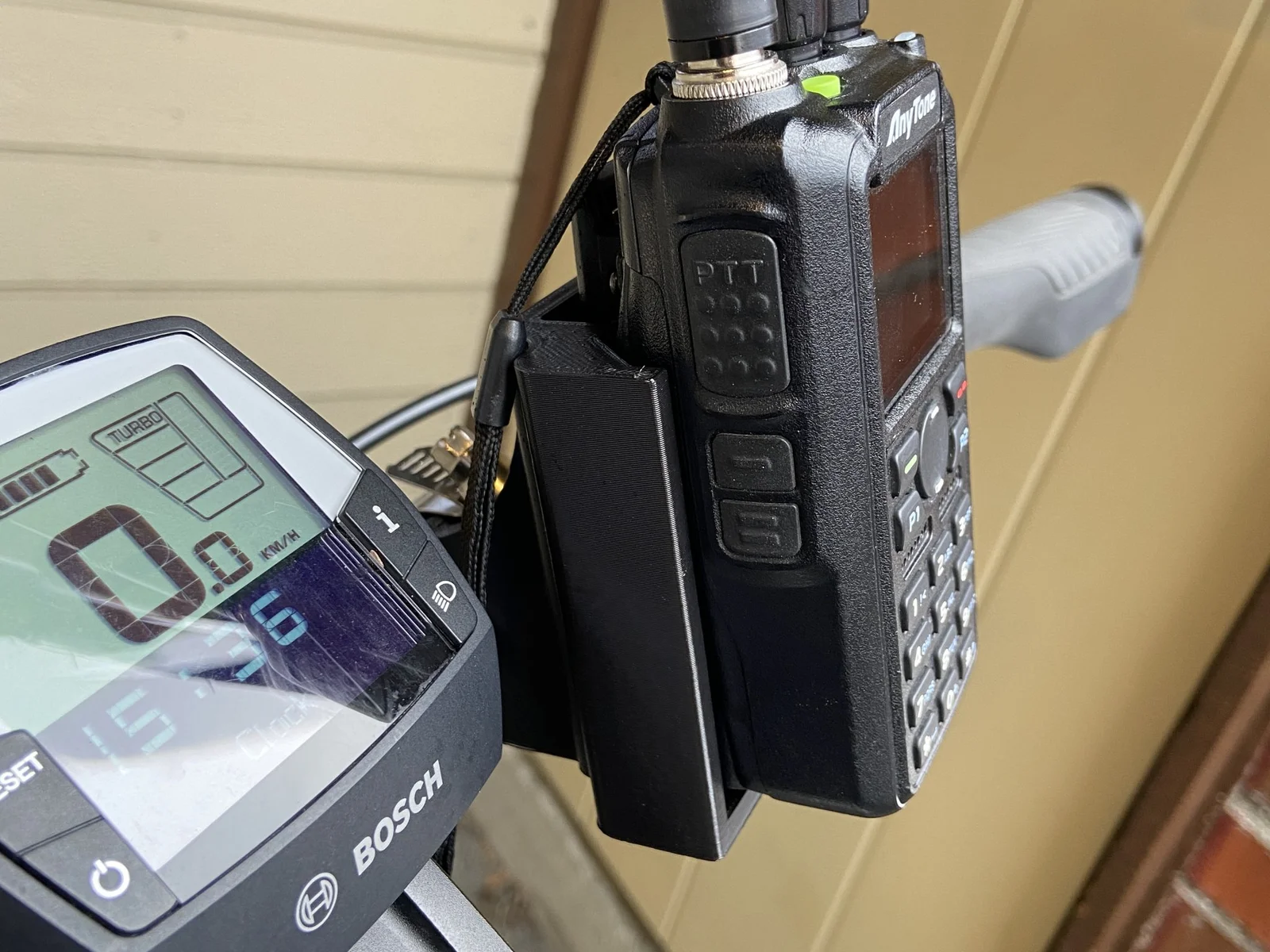 Giá đỡ xe đạp cho radio Anytone AT-D878UV 1