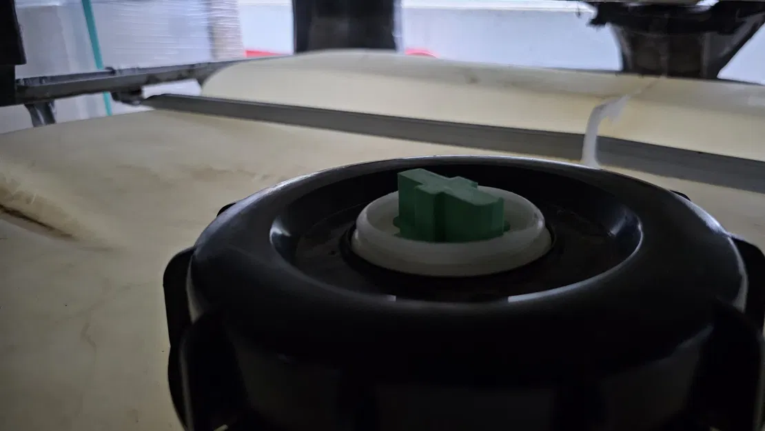 Mở nắp thùng và tote 15-50 gallon dễ dàng - Image 6