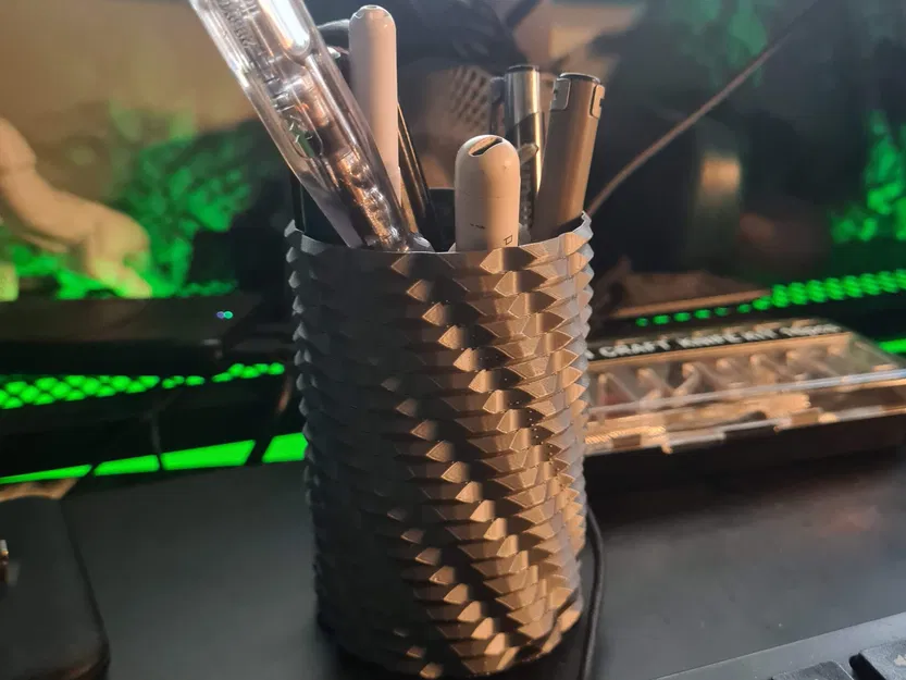 Bình hoa đựng bút sáng tạo từ Tinkercad - Image 3