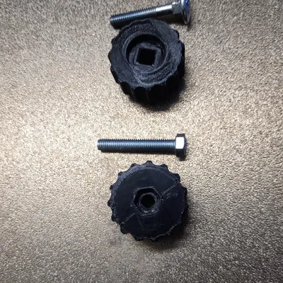 **Bu lông điều chỉnh hình sao M5**