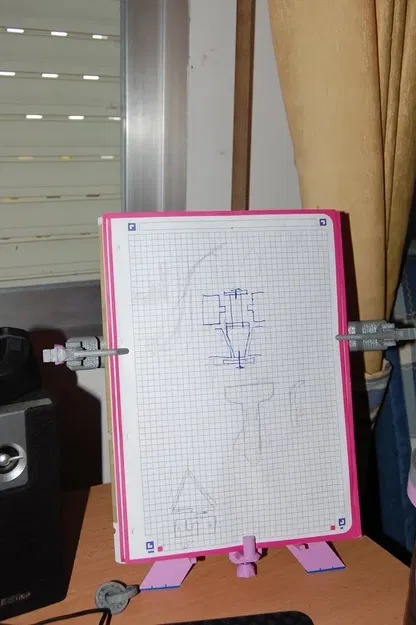 Giá đỡ sách A4 bằng vật liệu Filaflex chống trượt - Image 1