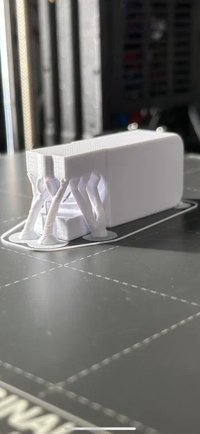 Tay cầm thay thế Felli Flip-Tite cho hộp lưu trữ - Image 1